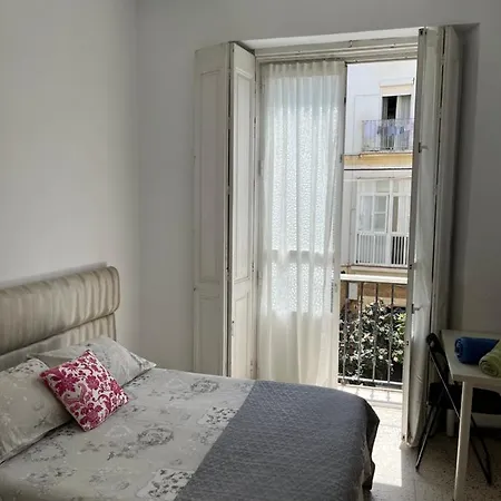 Apartamento Bonito Piso Zona Playa De La Caleta Cádis